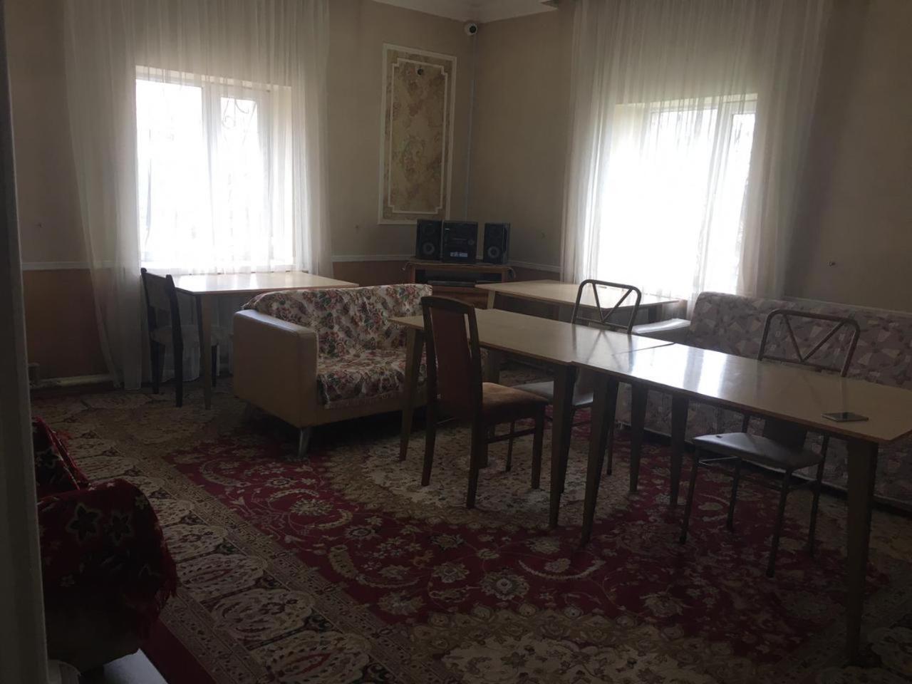 Hostel A99 阿斯坦纳 外观 照片